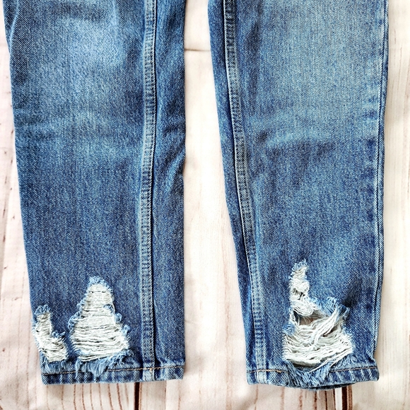 Topshop "Mom" Distressed Hem High Rise Straight Leg Blue Jeans | Women's Size 28 - Picture 8 of 14